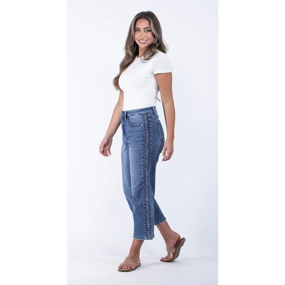 Judy Blue Aurora Wide Leg Crop Jeans Braid Detail Women's 7/28 Blue Relaxed - Picture 1 of 9